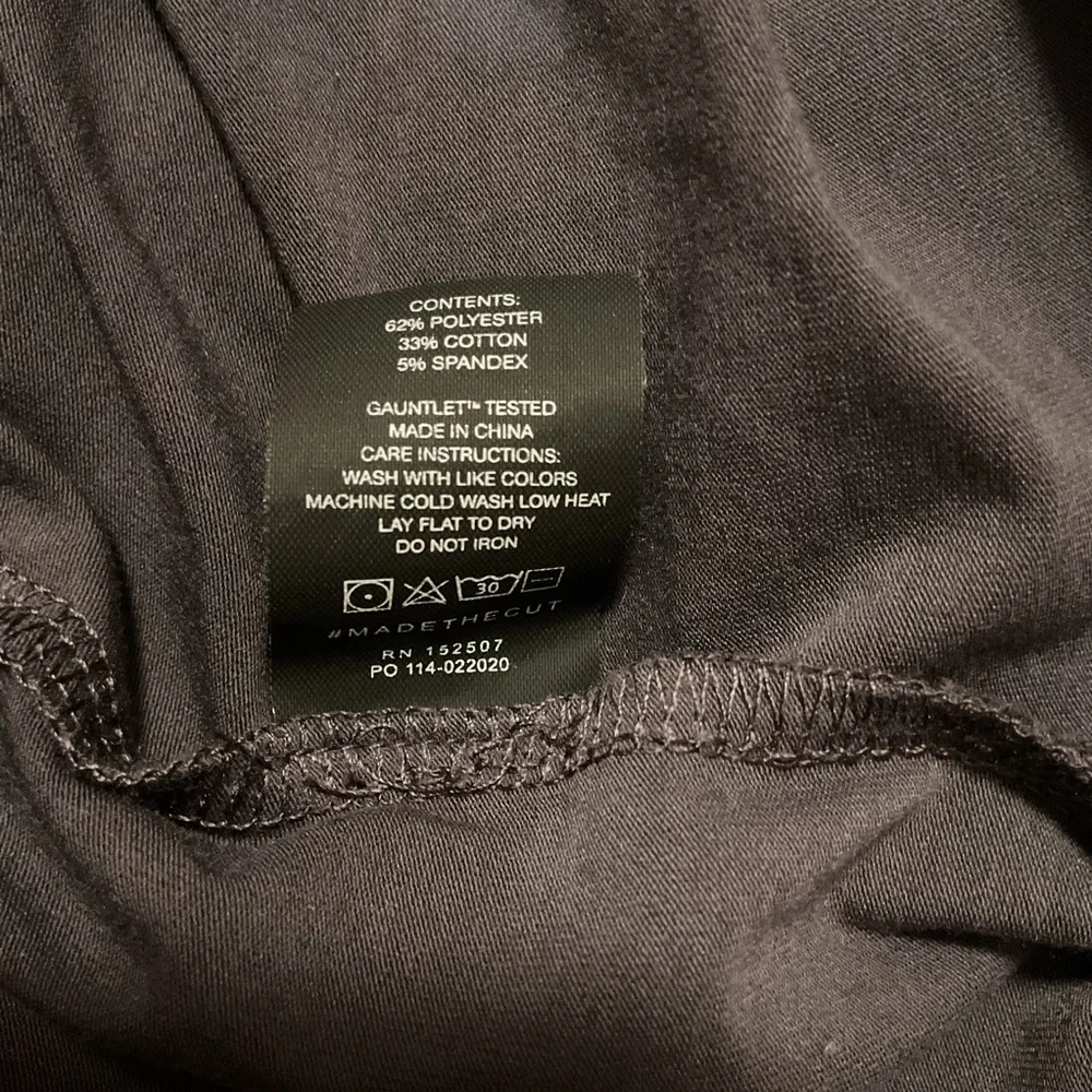 Cuts Men’s Henley Shirt Long Sleeve Dark Gray - Picture 8 of 10
